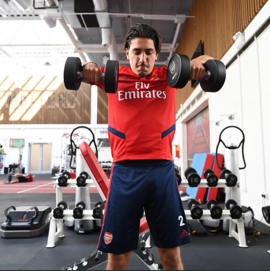 Hector Bellerin's new haircut is the perfect metaphor for Arsenal's season